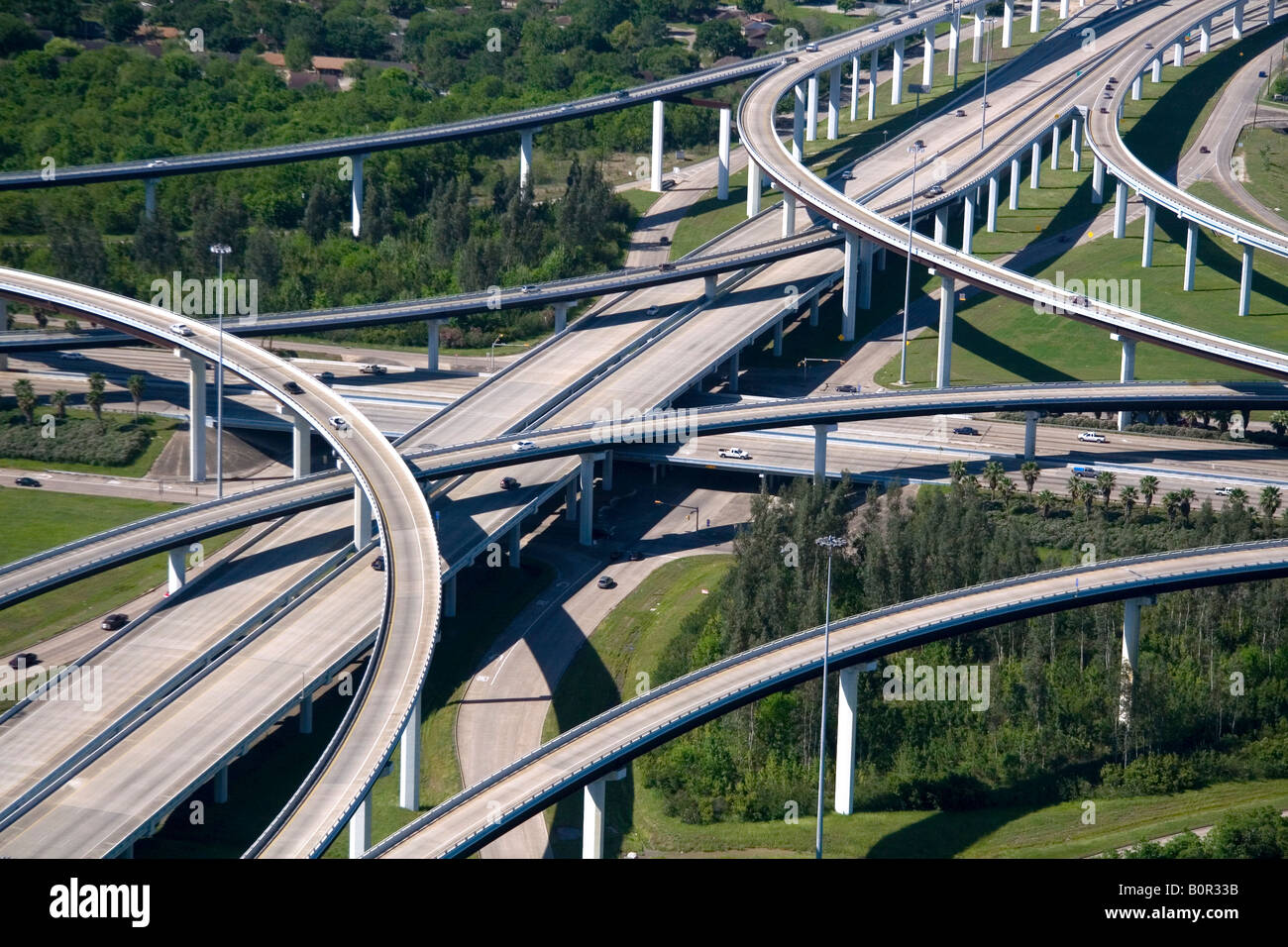 Vista aérea de la intersección de autovías de la Interstate 45 y la