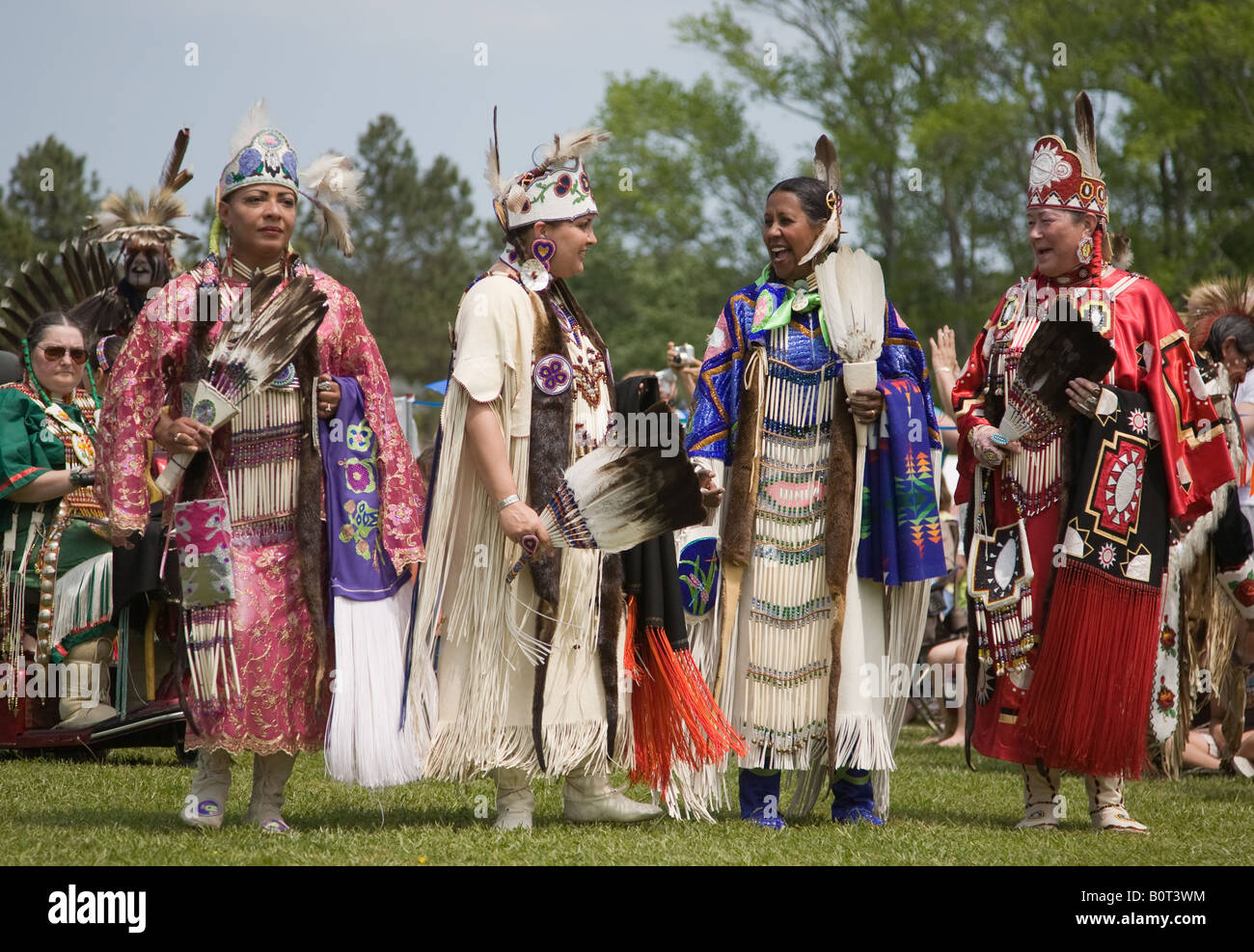 Pow wows powwow fotografías e imágenes de alta resolución Página 2