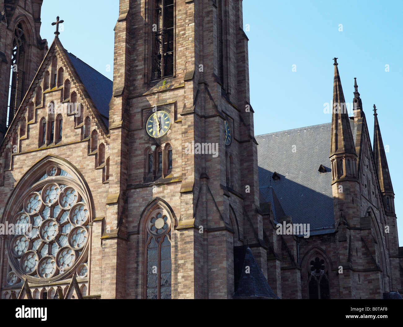 San Pablo de la iglesia protestante de arenisca del siglo XIX STRASBOURG ALSACE FRANCIA Foto de stock