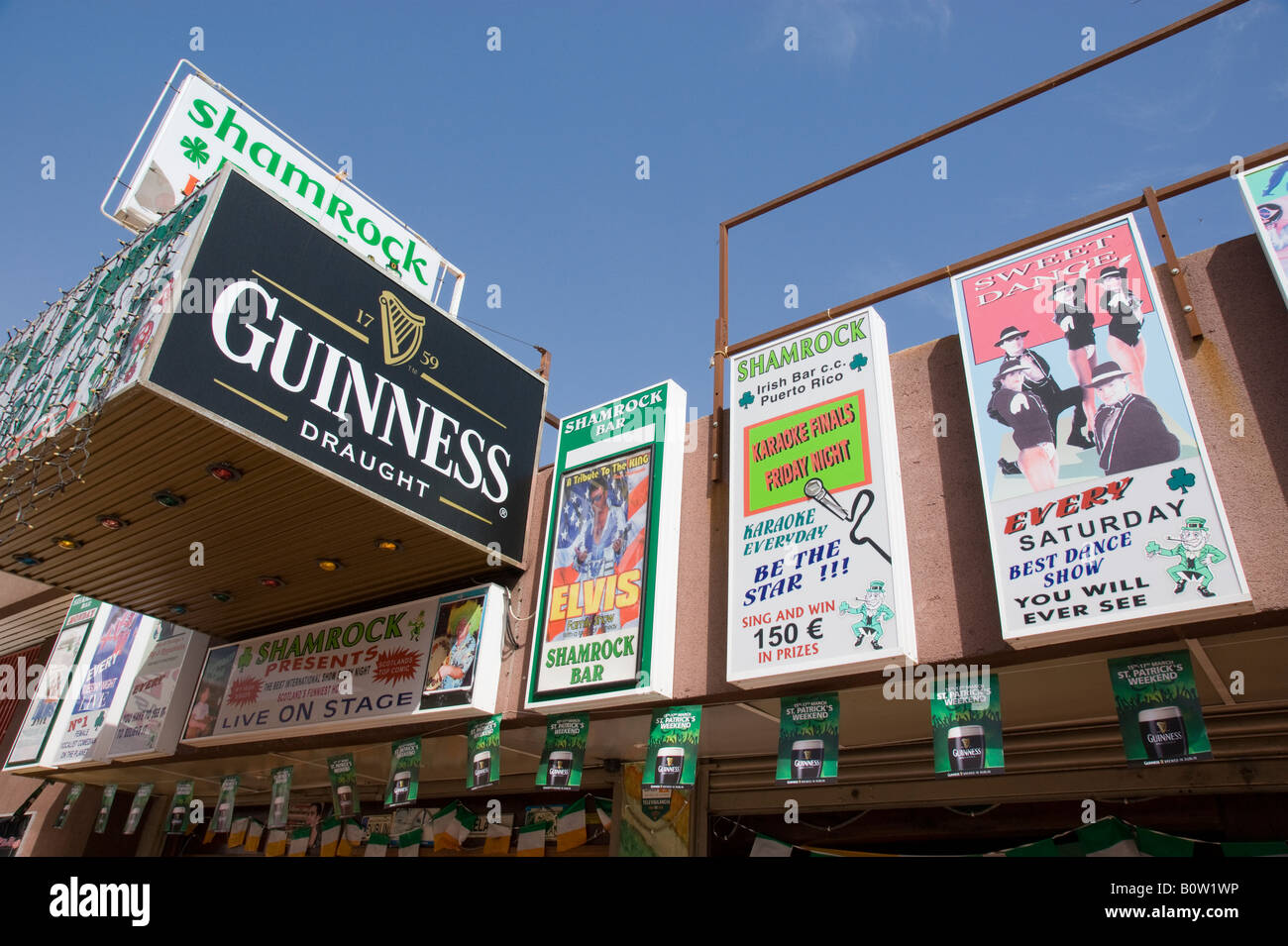 Señal de guinness bar irlandés puerto rico fotografías e imágenes de alta  resolución - Alamy