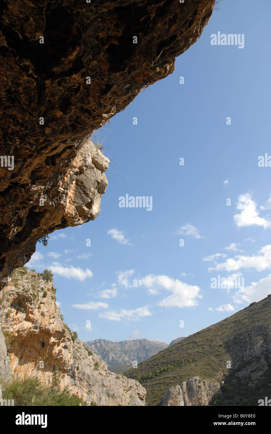 Sitio de Arte Rupestre esquemático de macro del Neolítico, Pla de petracos, Castell de Castells, provincia de Alicante, Comunidad Valenciana, España Foto de stock