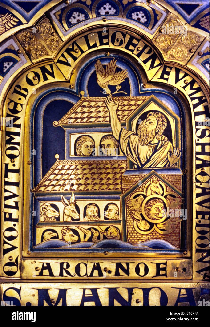Klosterneuburg Convento. La Verduner altar. Siglo 12. El arca de Noé. Paloma devuelve. Austria Foto de stock