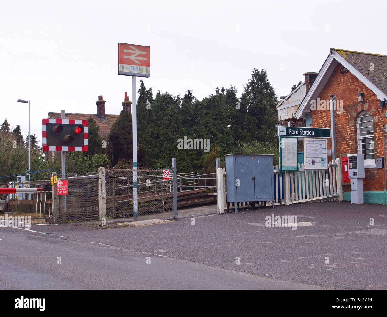 Estación de ferrocarril de Ford, Ford, West Sussex, Inglaterra, Reino Unido. Foto de stock