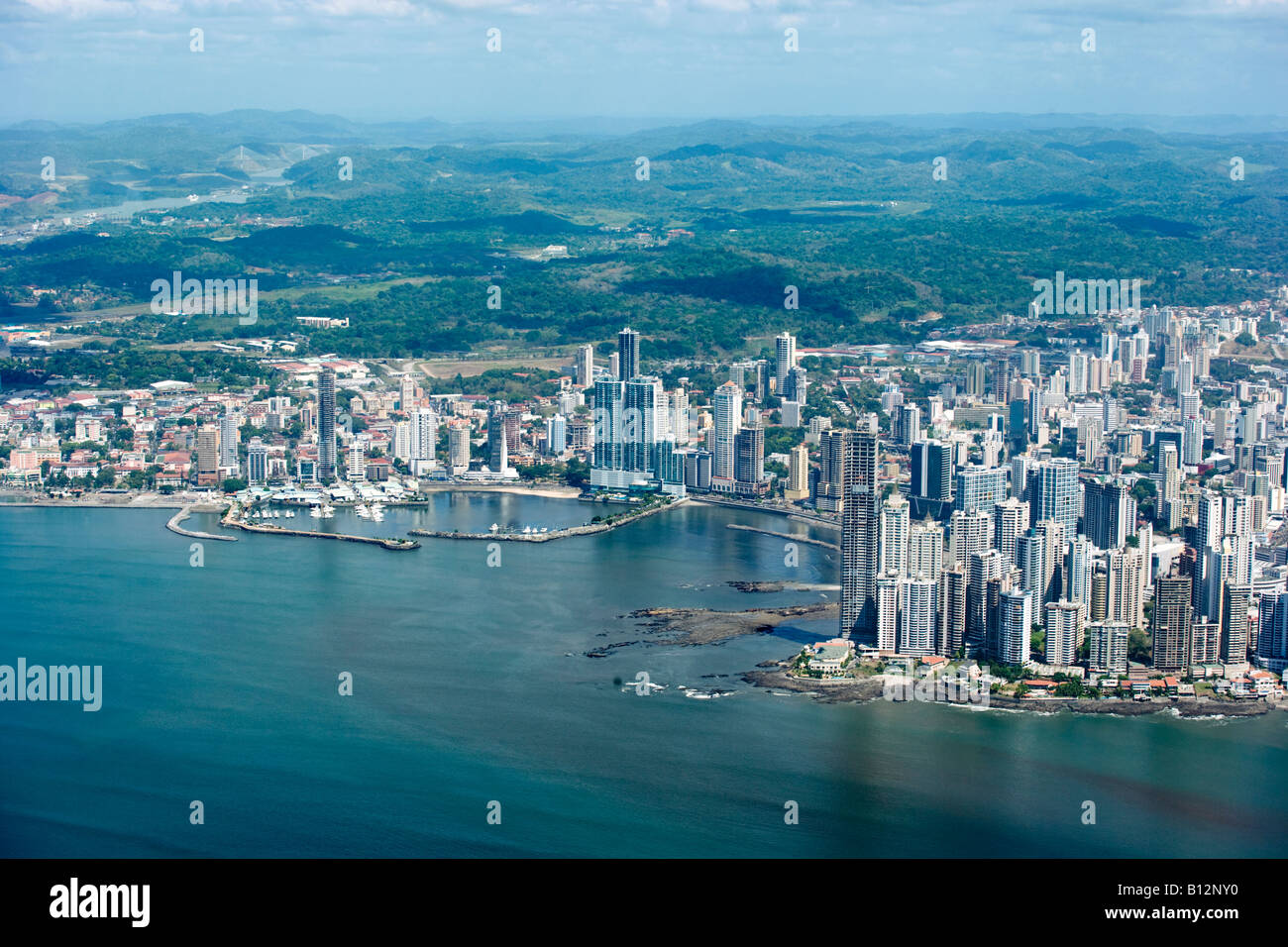 Antena del horizonte de la Bahía de Panamá el centro de Ciudad de Panamá, República de Panamá Foto de stock