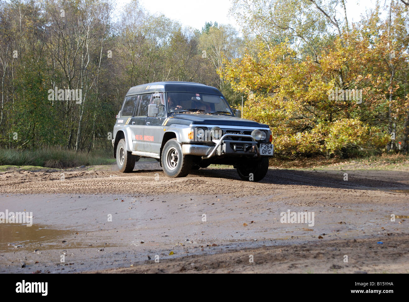 Techo Alto Nissan Safari En 4wd Broxhead Bordon Comun Unidad