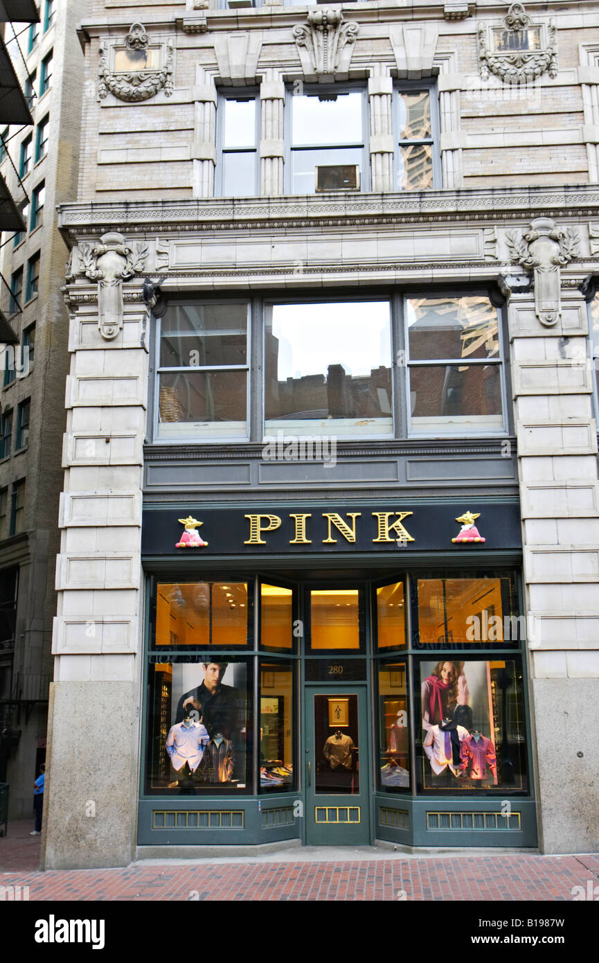 Boston Massachusetts Rosa tienda de ropa exterior de la tienda minorista  Fotografía de stock - Alamy