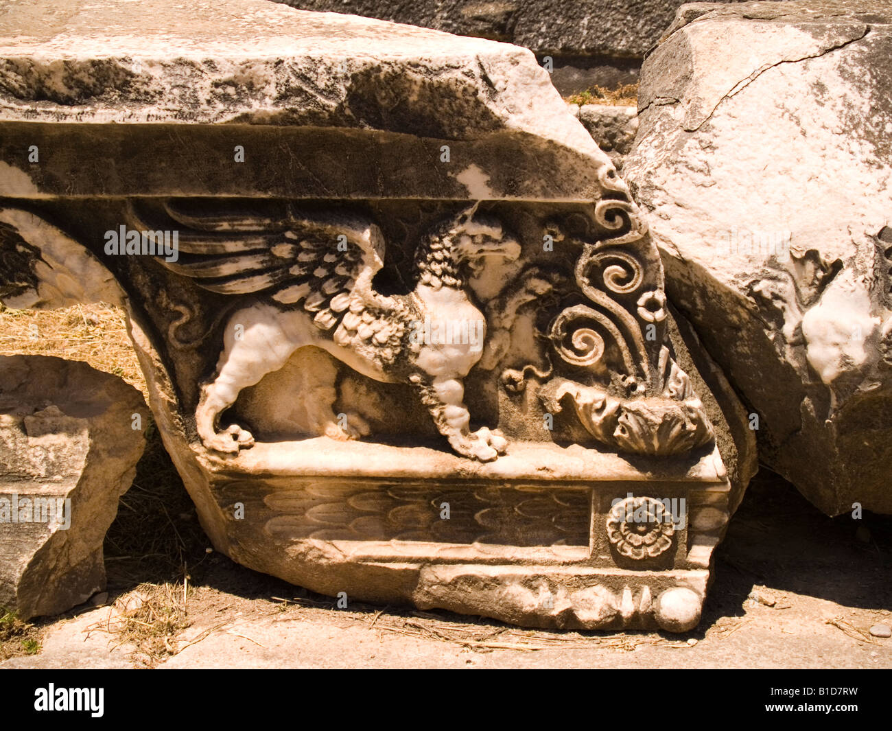 Friso, alivio del Templo de Apolo, Didim, Turquía Foto de stock