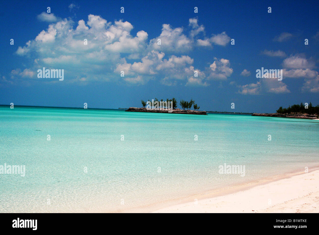 Playa aislada de Eleuthera Foto de stock