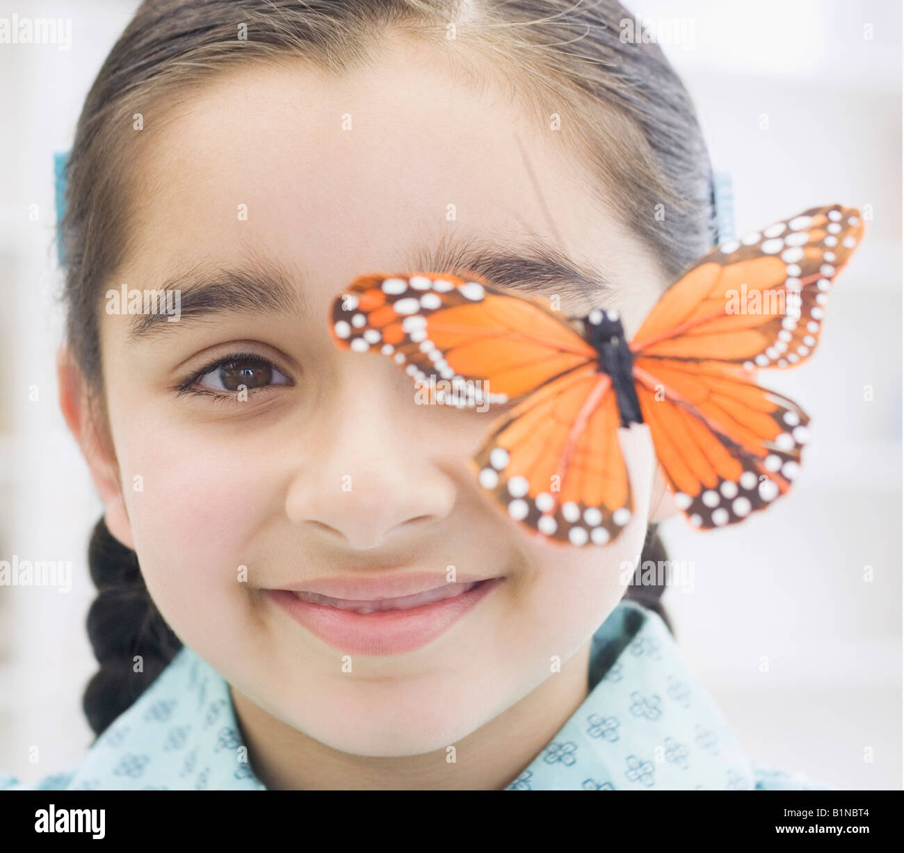 Chica mariposa fotografías e imágenes de alta resolución - Alamy