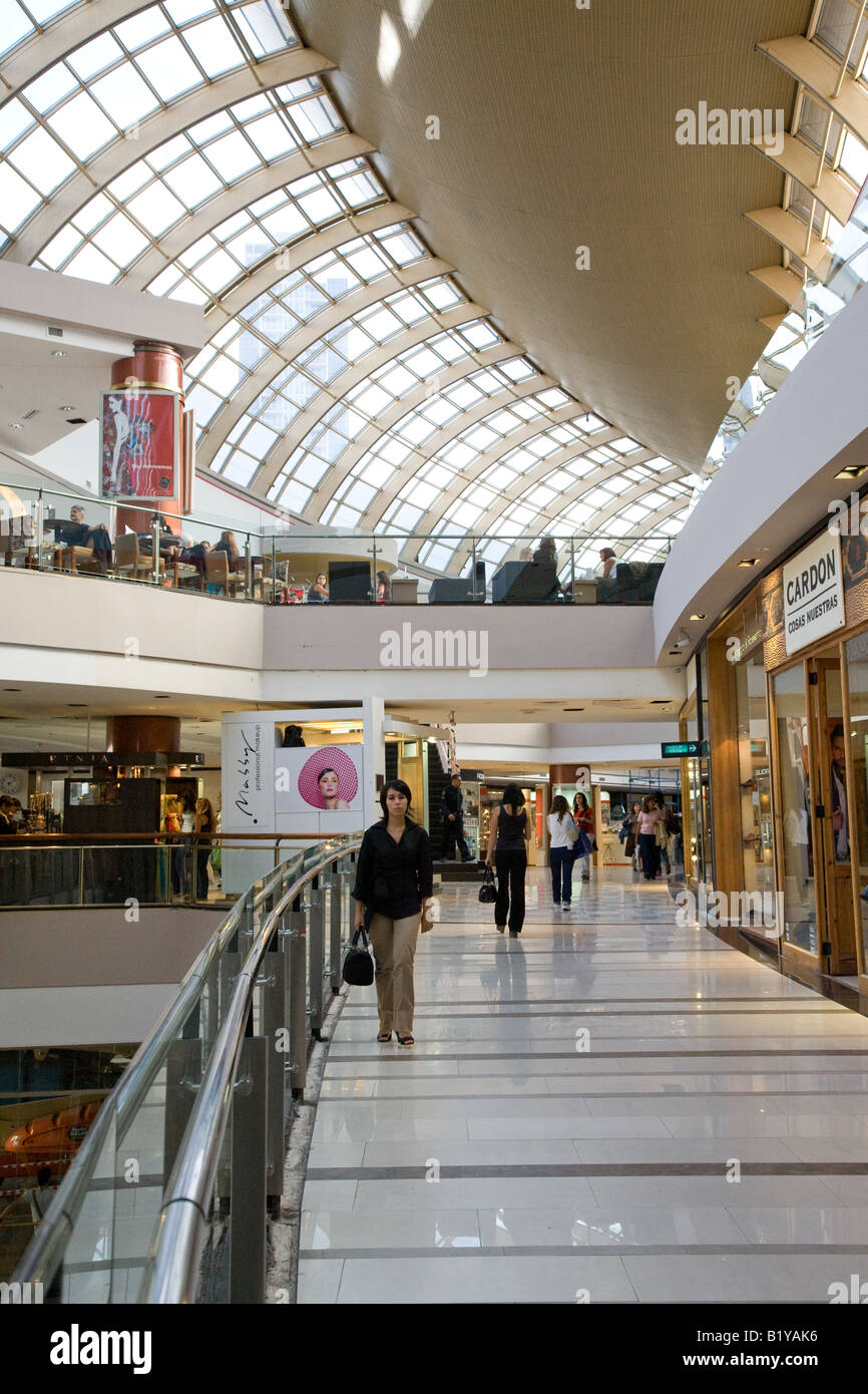 Alto Palermo Shopping Mall, Buenos Aires, Argentina Foto de stock