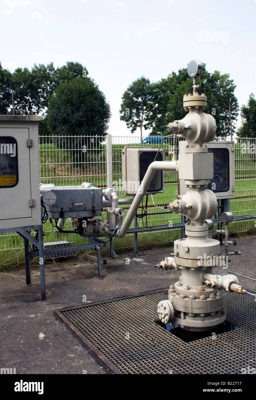 Válvula de árbol de navidad fotografías e imágenes de alta resolución