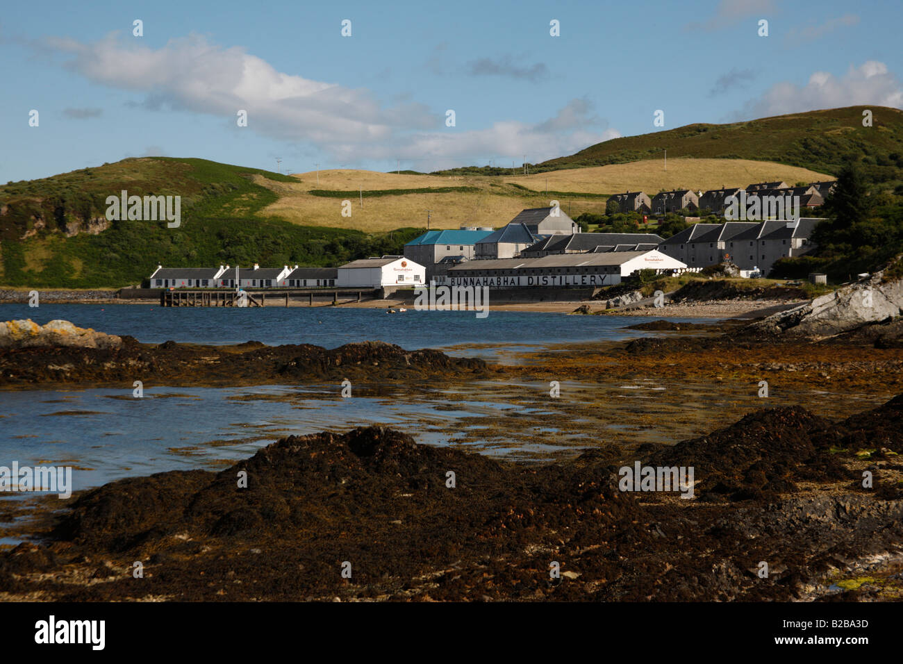 East Coast destilería Bunnahabhain Islay Hebrides de Escocia Foto de stock