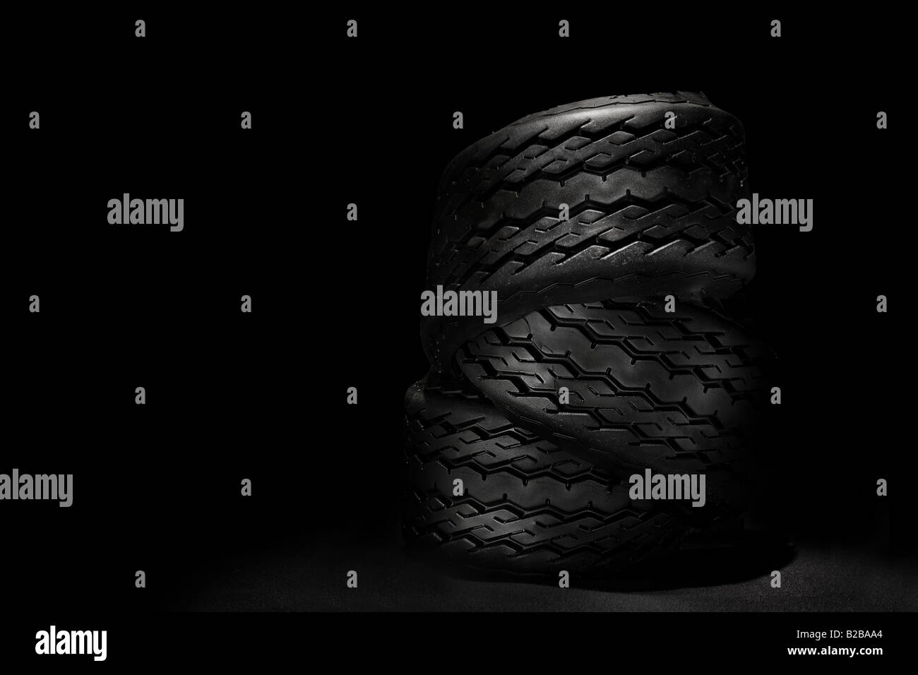 Negro retorcido fotografías e imágenes de alta resolución - Alamy