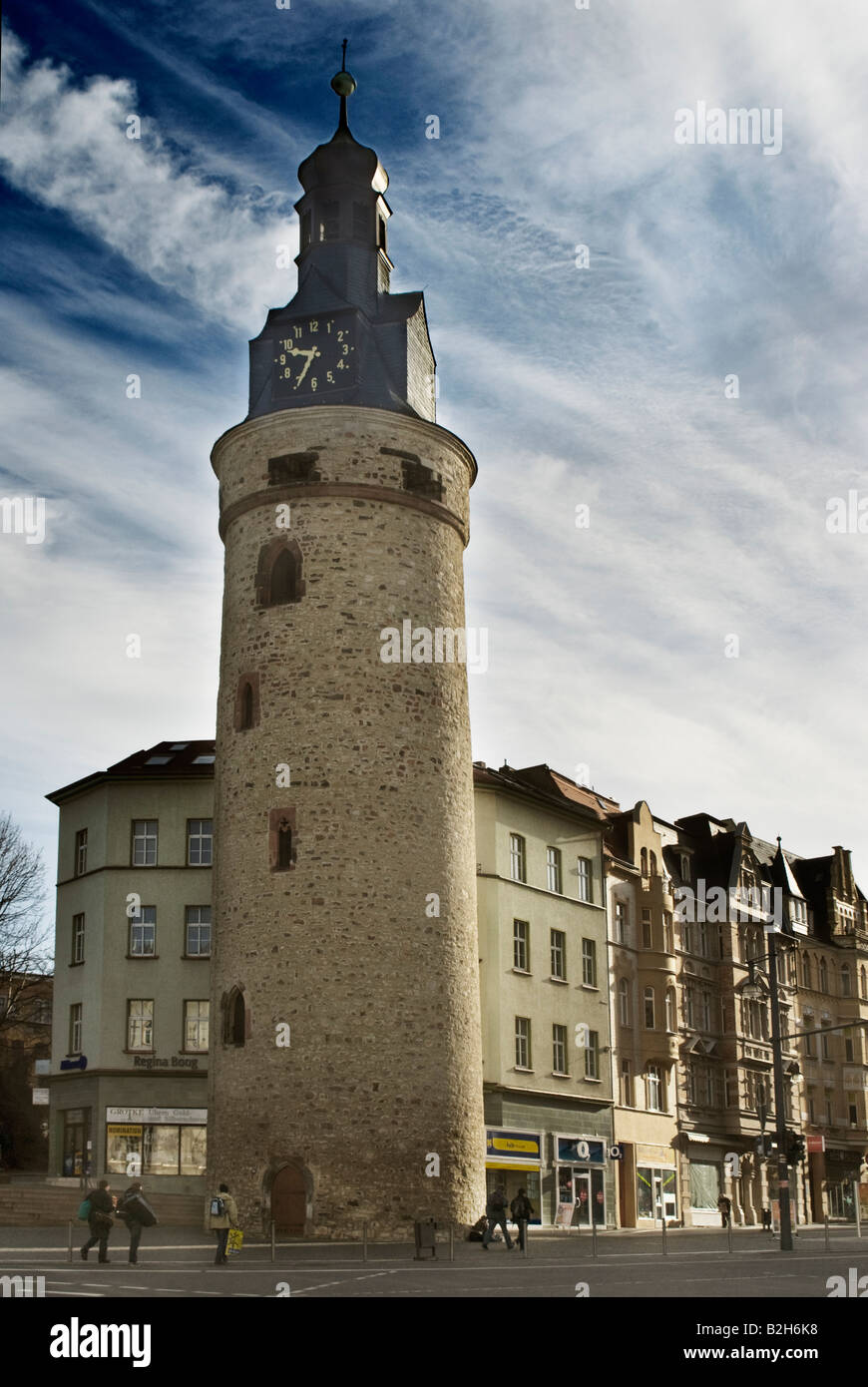 Leipziger Torre, Halle, Sajonia-Anhalt, Alemania (febrero de 2008) Foto de stock