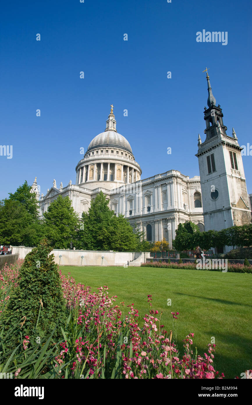 FESTIVAL jardines, la catedral de San Pablo en la ciudad de Londres, Inglaterra Foto de stock