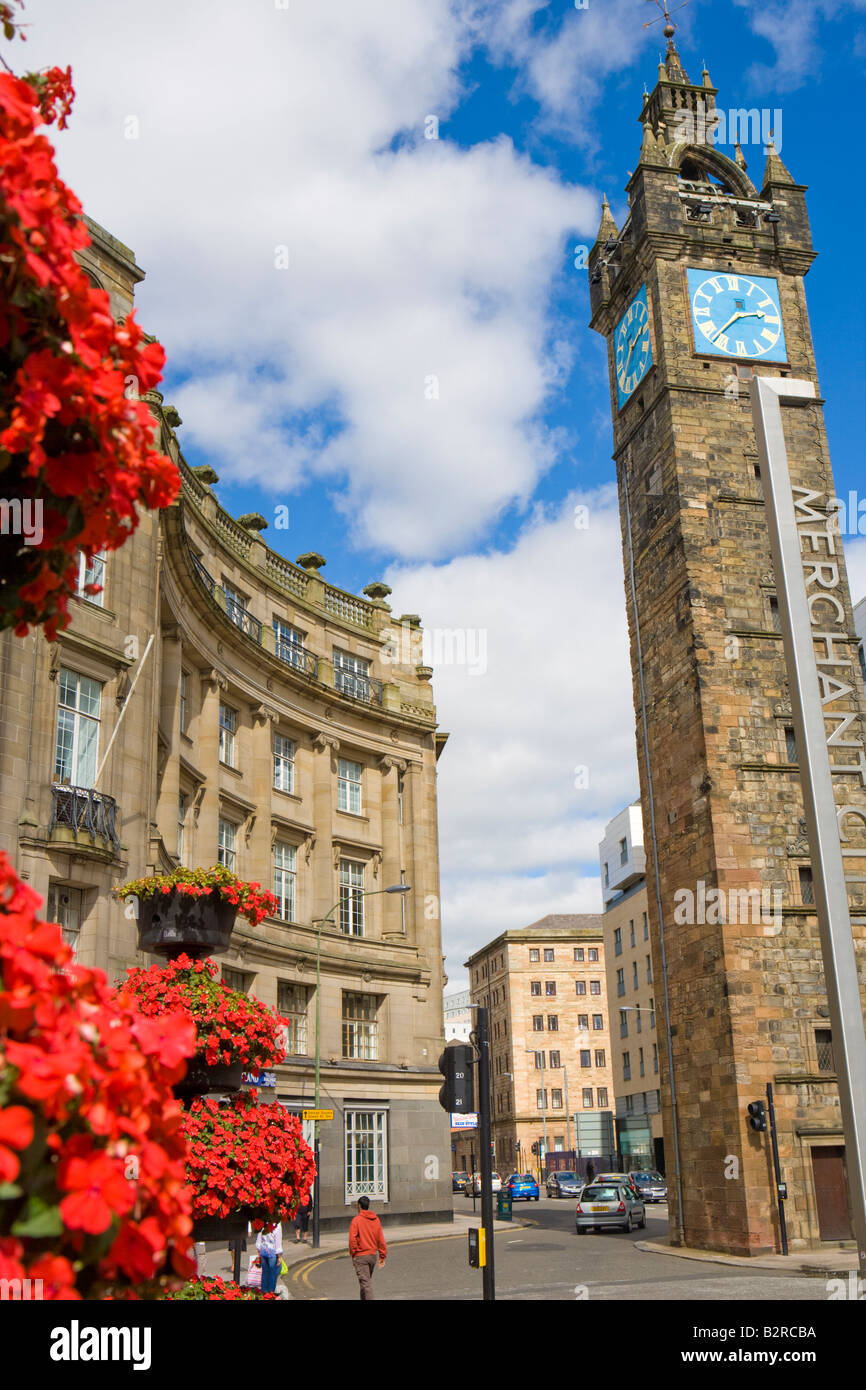 TOLCROSS y High Street en el Merchant City Glasgow Escocia Foto de stock