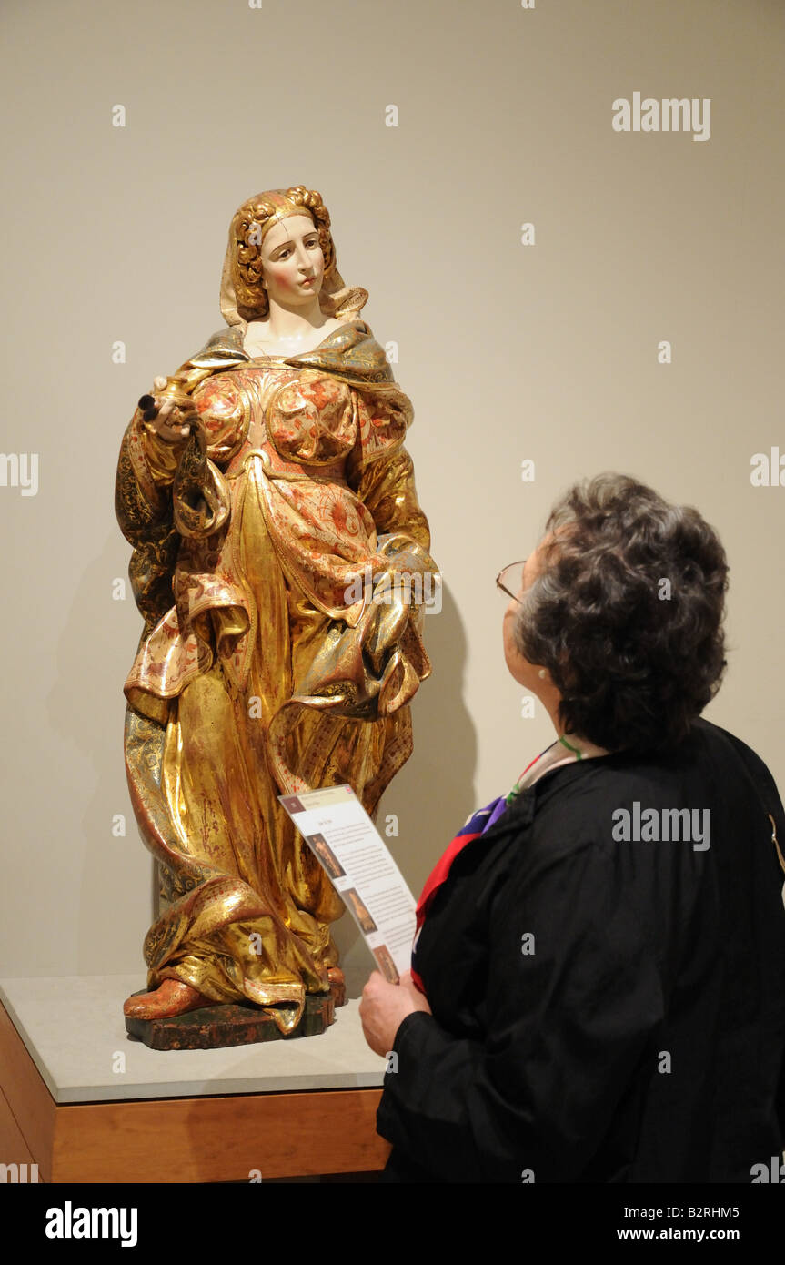 Tallado en madera policromada en el Museo Nacional de Escultura Policromada  del Museo Nacional de Escultura Policromada Valladolid España Fotografía de  stock - Alamy