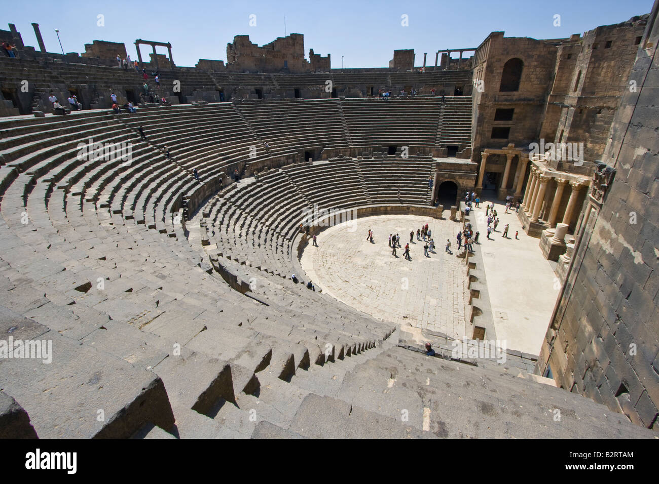 El antiguo teatro romano de Bosra en Siria Foto de stock