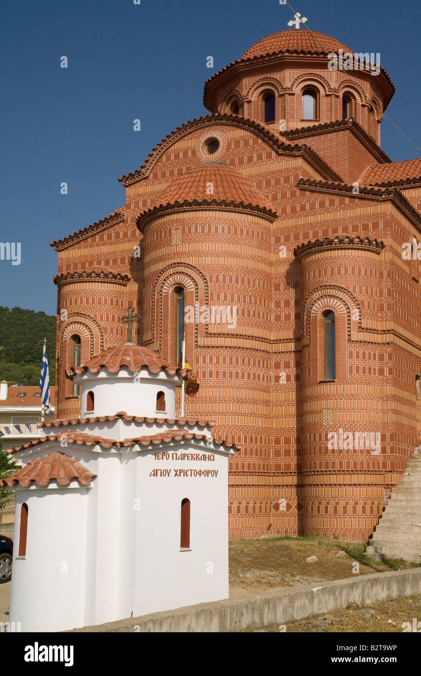 Grecia Macedonia Kastoria iglesia contrasta Foto de stock
