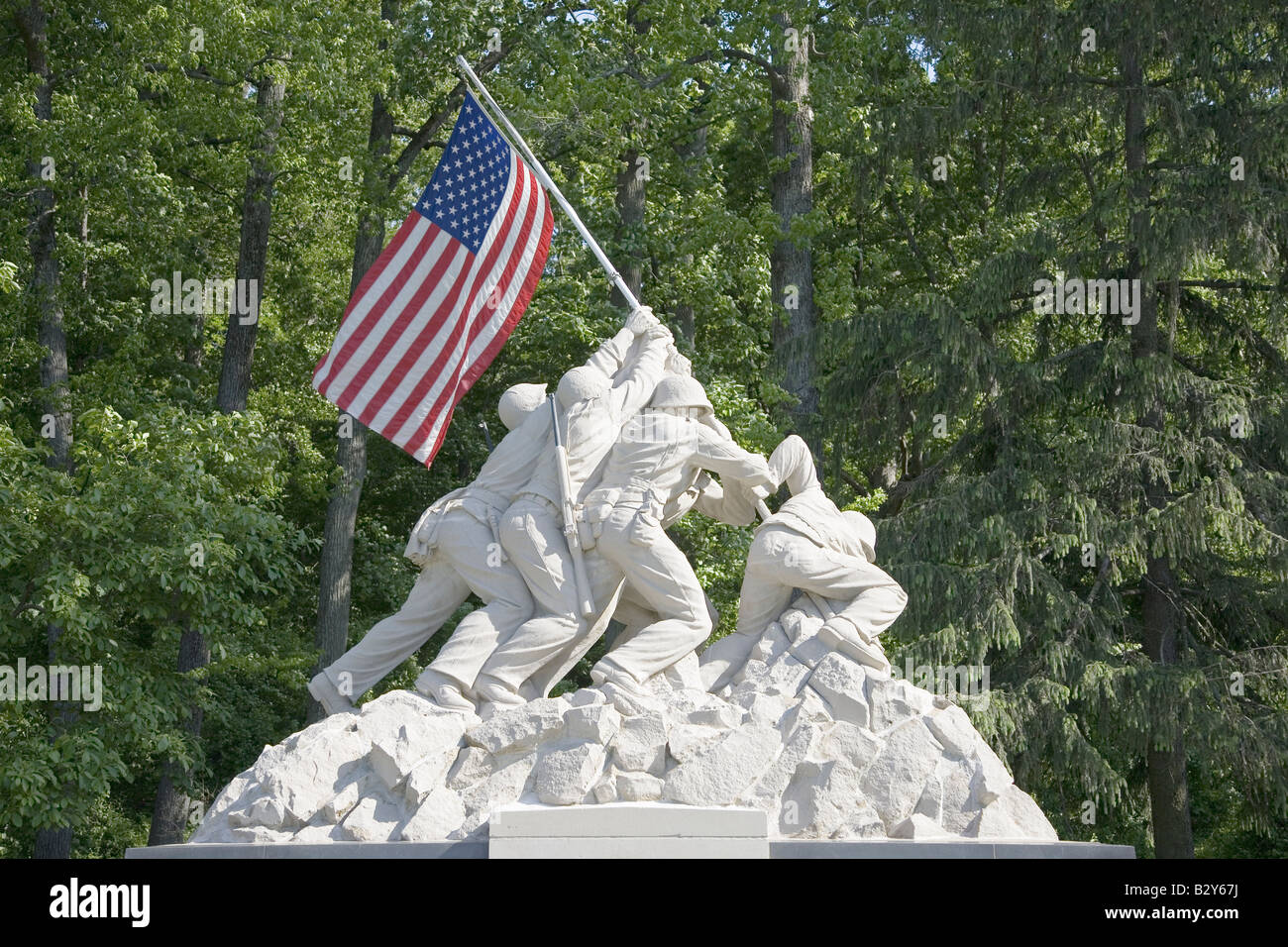 Réplica de la estatua de Iwo Jima cerca del Museo Nacional de la Marina en Quantico Marine Corps Base+B2, VA Foto de stock