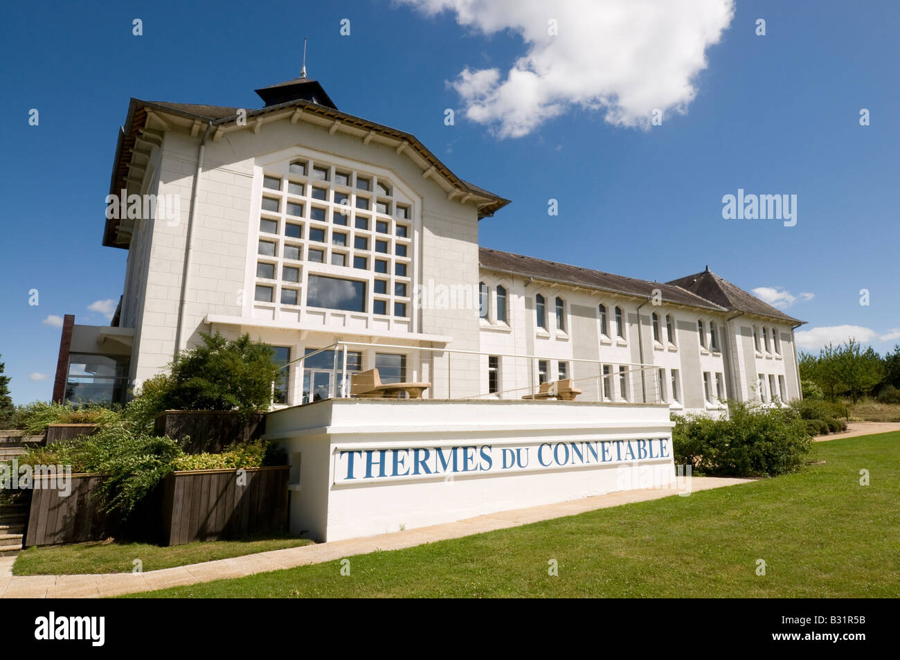 Thermes du Connetable health spa, La Roche Posay, Vienne, Francia  Fotografía de stock - Alamy