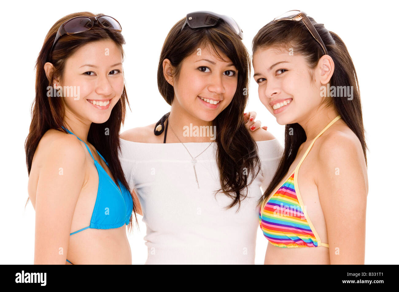 Tres lindas mujeres asiáticas en ropa de Fotografía de stock - Alamy