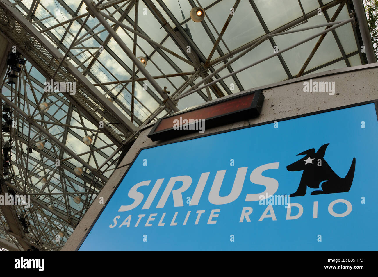 Sirius satelital fotografías e imágenes de alta resolución - Alamy