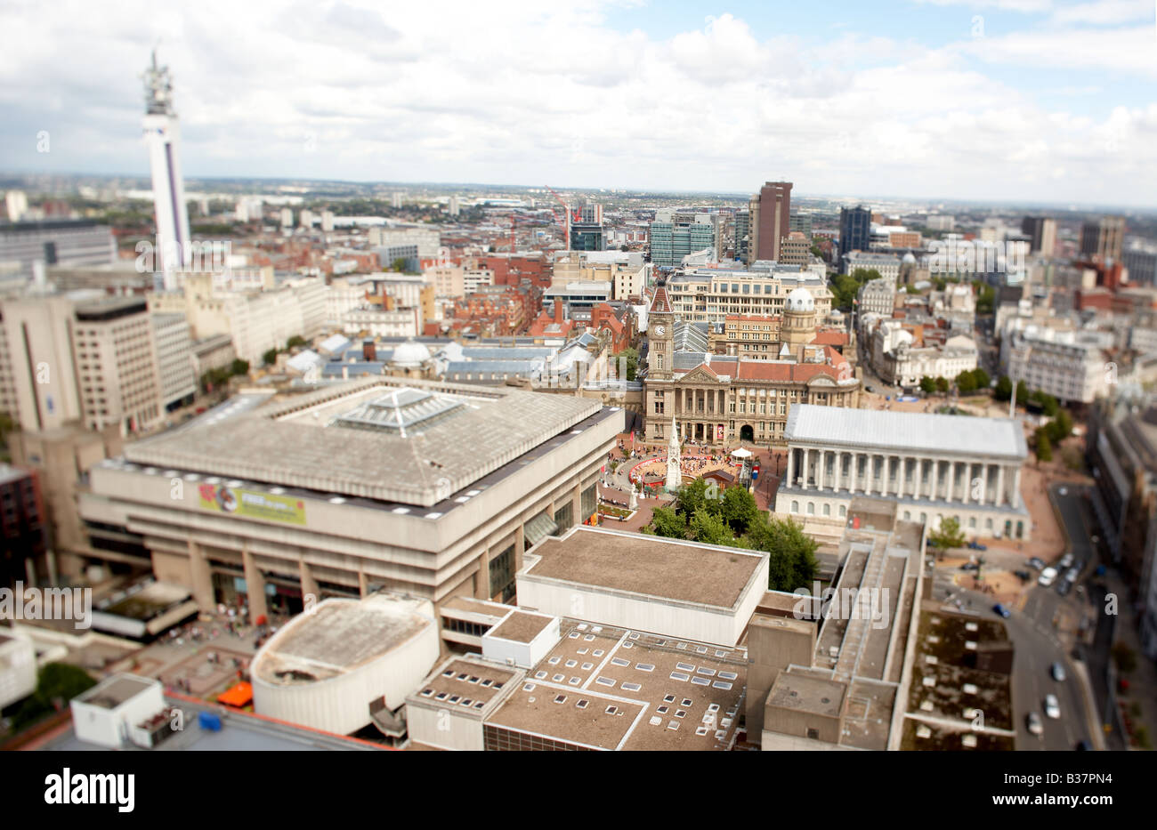 Centro de la ciudad de Birmingham, Reino Unido mostrando el ayuntamiento, biblioteca, la Torre BT y centro comercial. Foto de stock