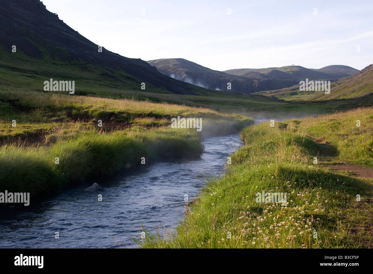 Hot Springs stream en Hveragerdi, Islandia. Foto de stock