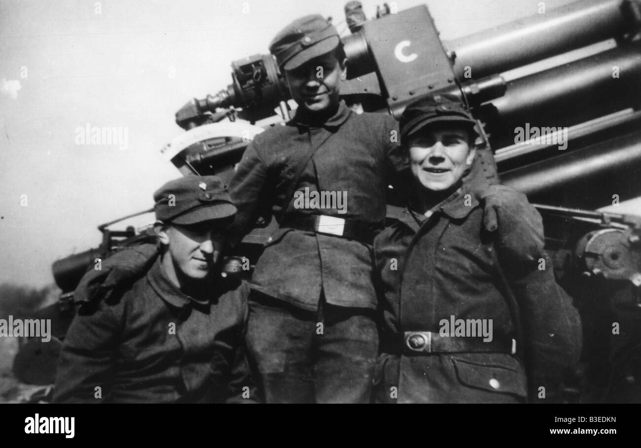 Hitler Youth / Anti-aviones / 1944 Foto de stock