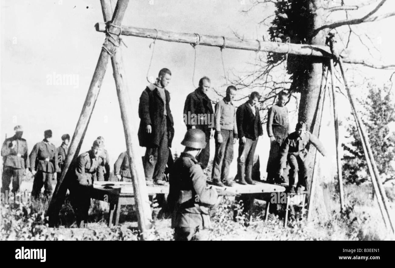 Ejecución de partisanos, Rusia / 1942 Foto de stock