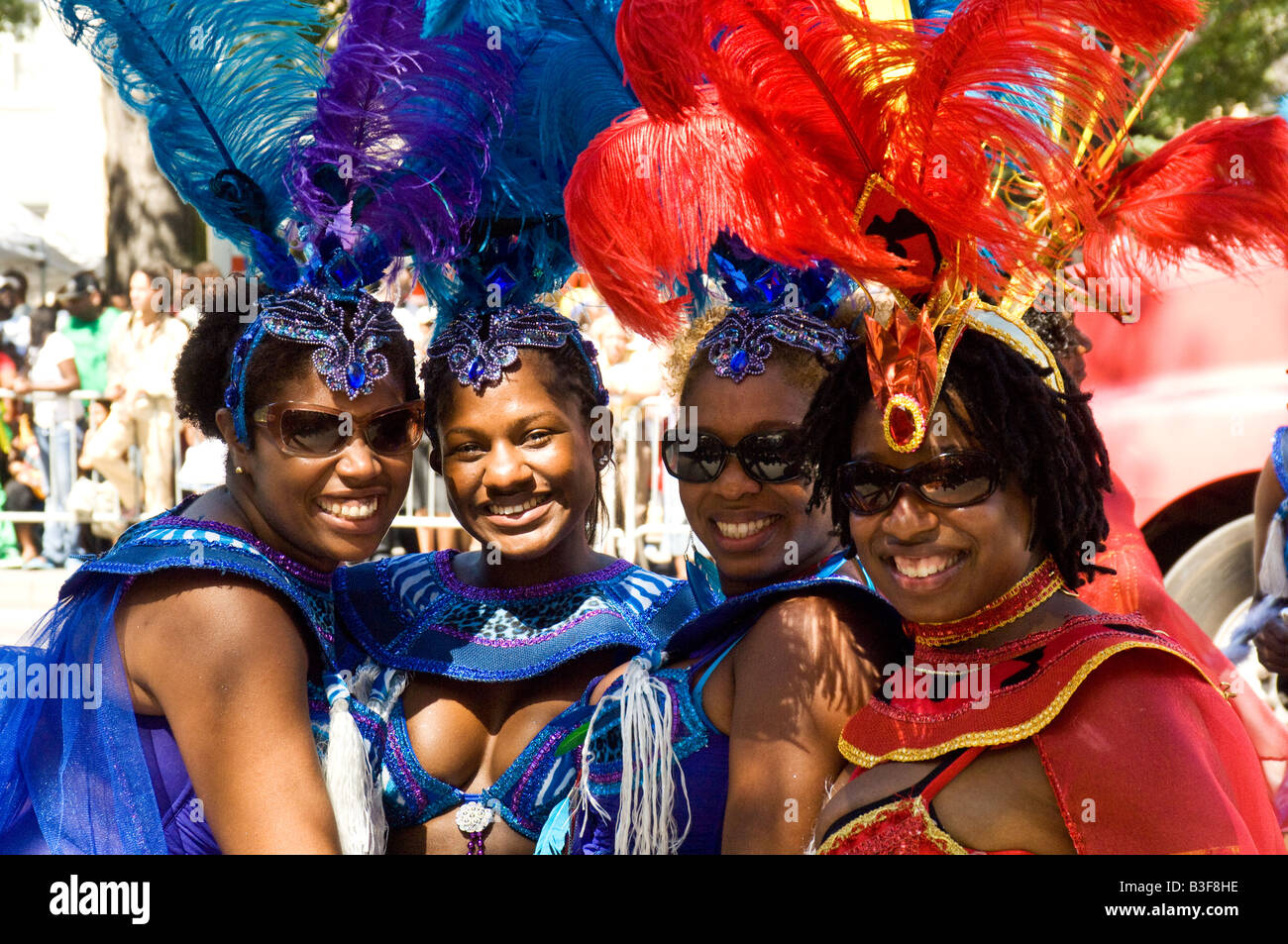 Bailarines en Carnaval El carnaval del Día del Trabajo, Brooklyn, Nueva
