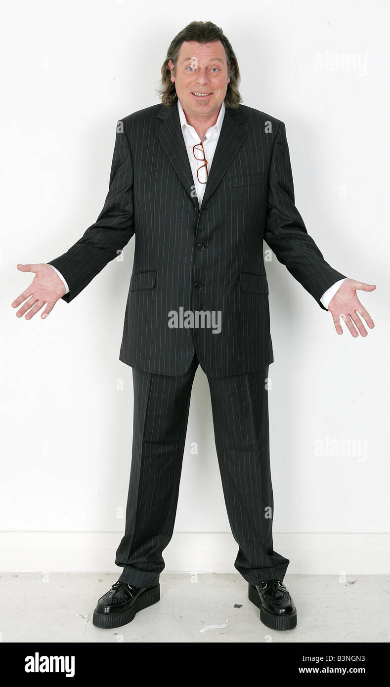 Eastenders actor David Spinks Marzo de 2005 vistiendo un traje Studio pix 2000s mirrorpix Foto de stock