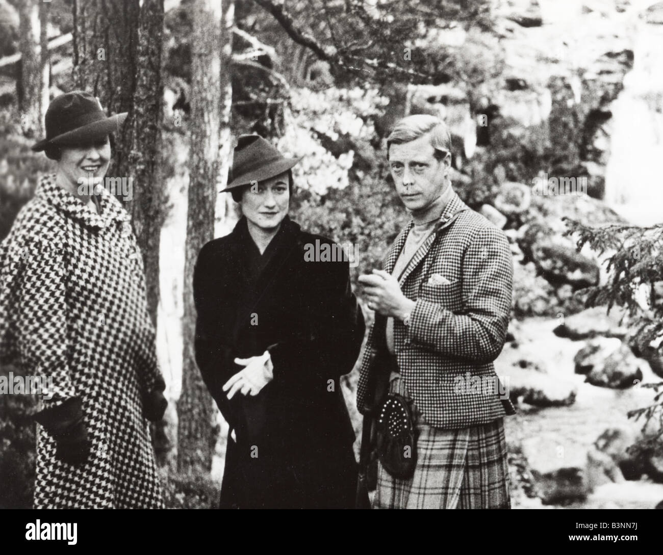 WALLIS Simpson en el centro con el duque de York Foto de stock