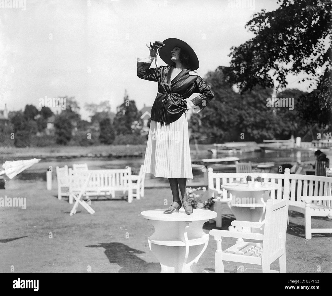 Fashion 1921 Imágenes de stock en blanco y negro - Alamy