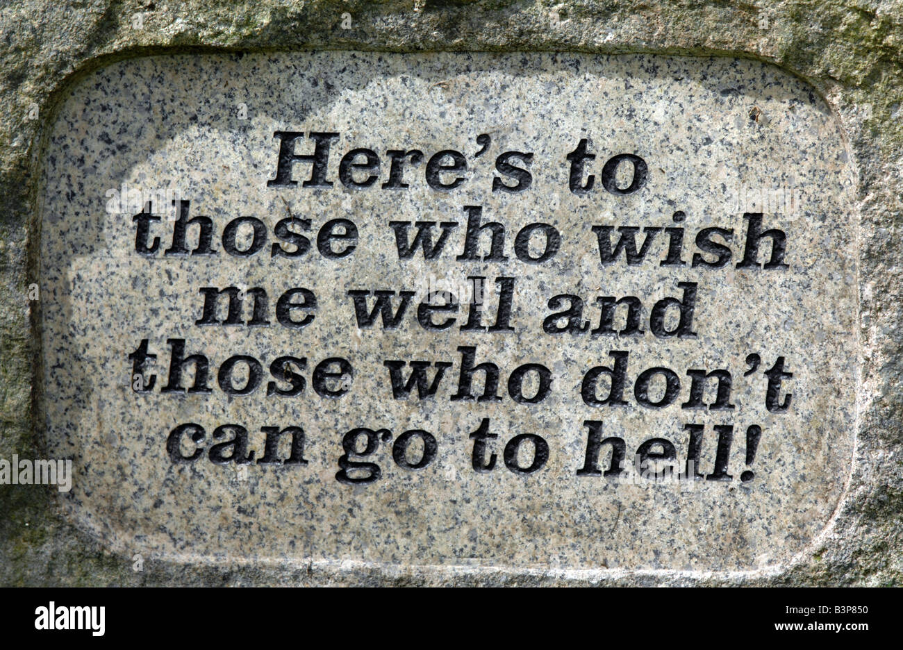 "He aquí a quienes me desea bien y aquellos que no pueden ir al infierno" epitafio Foto de stock