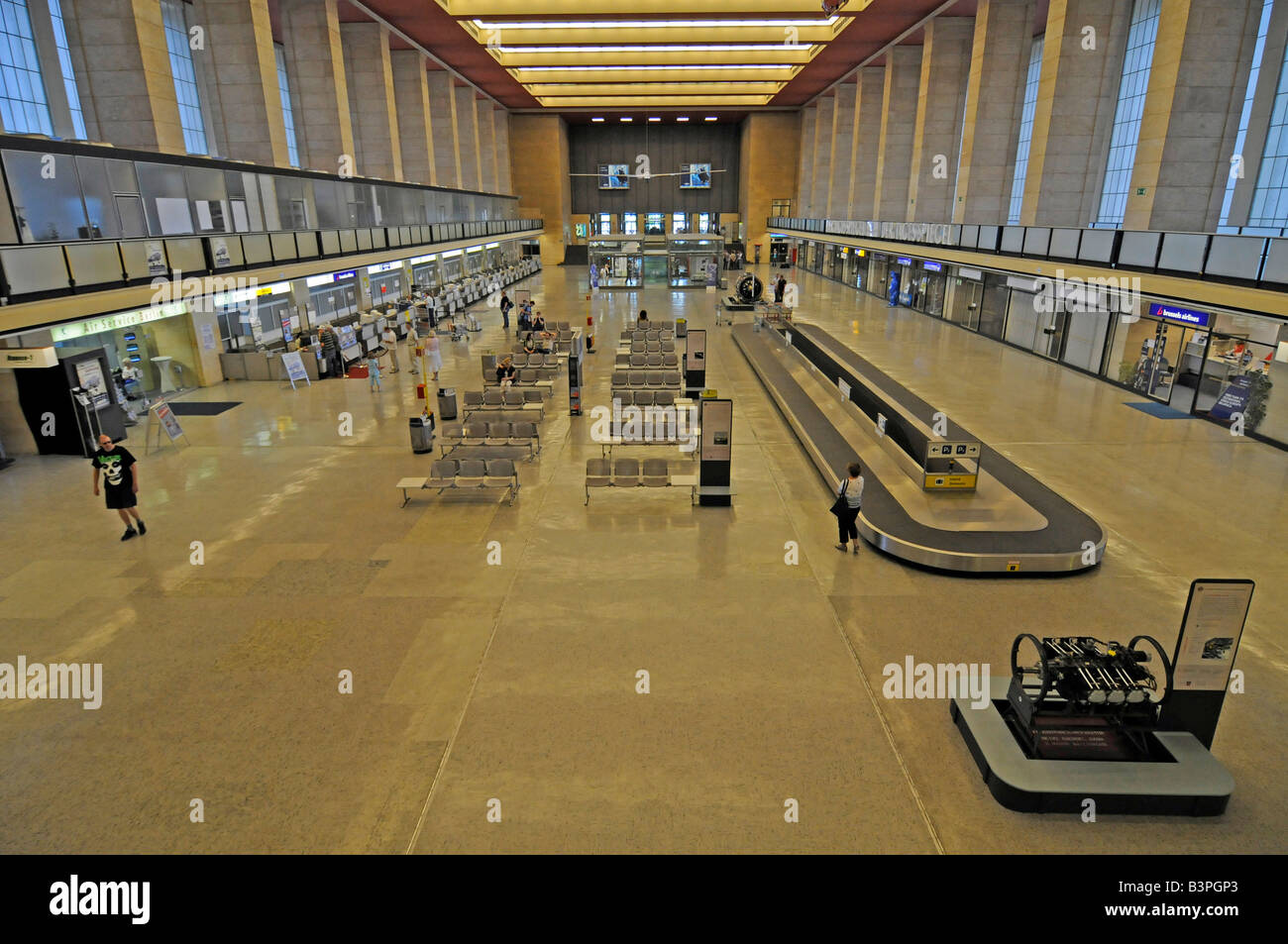 Terminal del aeropuerto de Tempelhof en Berlín, Berlín, Alemania, Europa Foto de stock
