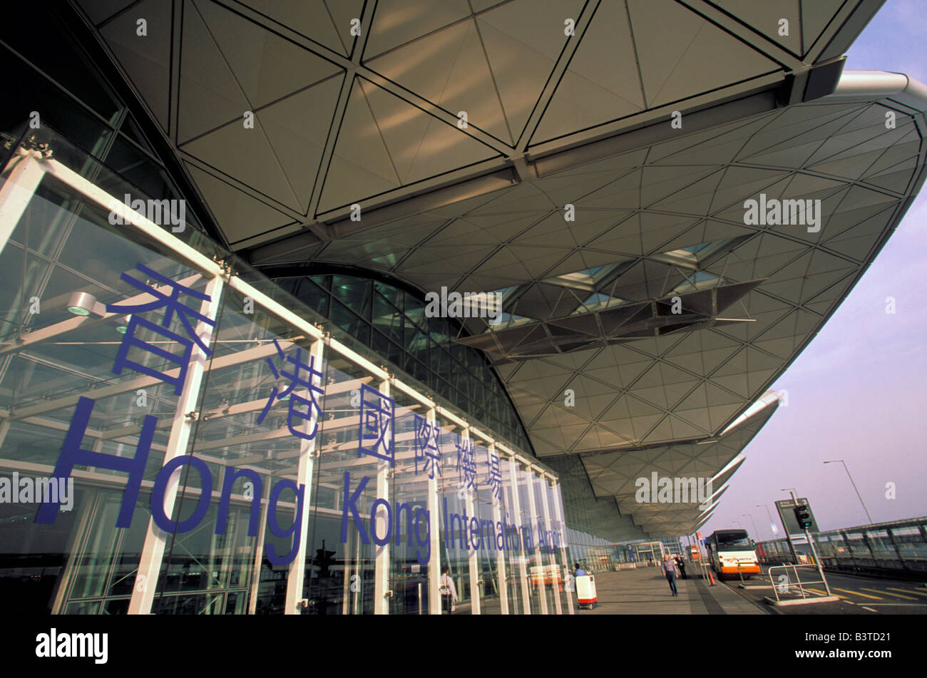 Asia, en Hong Kong. El aeropuerto Chek Lap Kok. Foto de stock