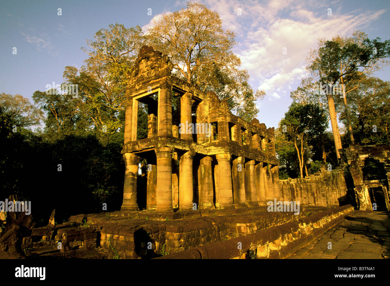 Asia, Camboya, Siem Reap. Preah Khan, templo de estilo griego mini. Foto de stock