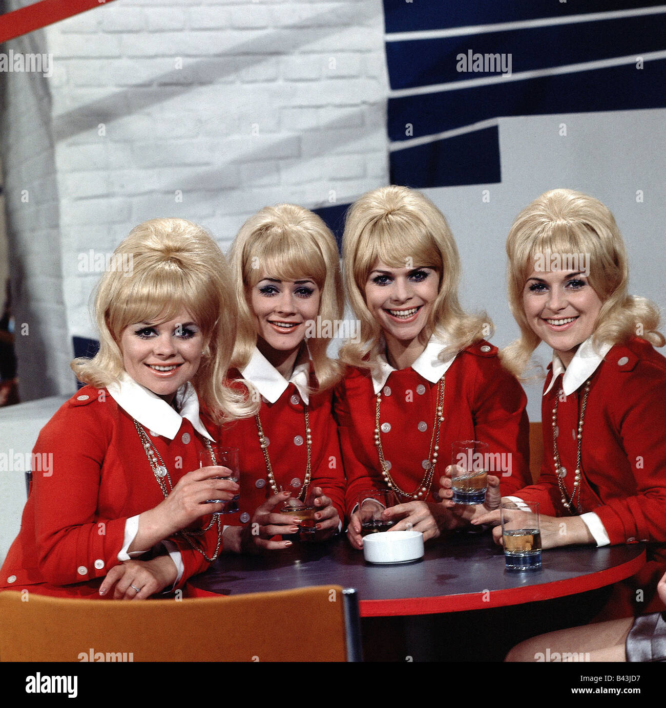 Jacob Sisters, grupo de música alemana, de media duración, en el programa de televisión 'Meine Melodie', 23.6.1969, , Foto de stock