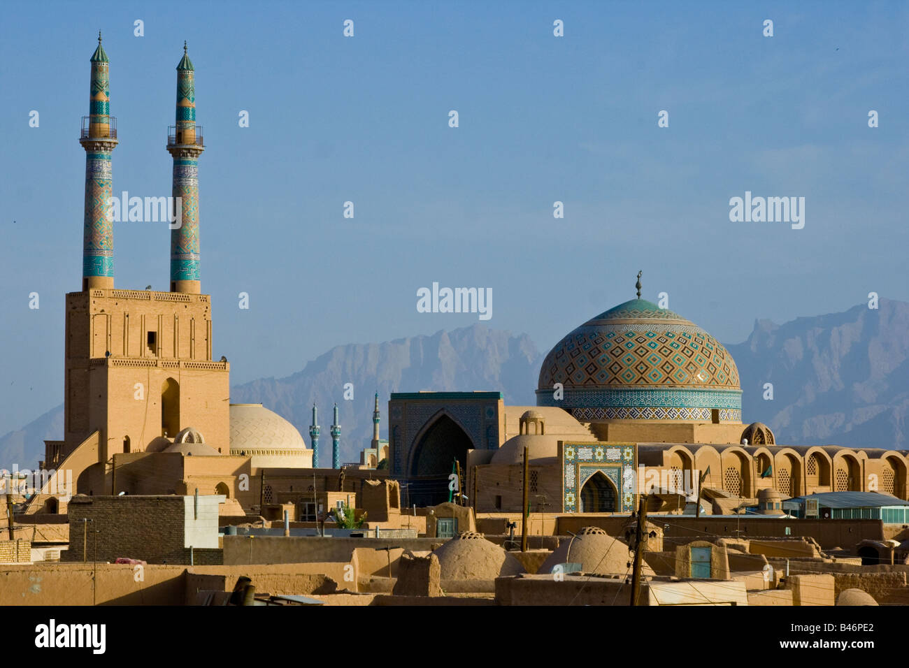 Jameh Masjid o Mezquita del Viernes en Yazd, Irán Foto de stock