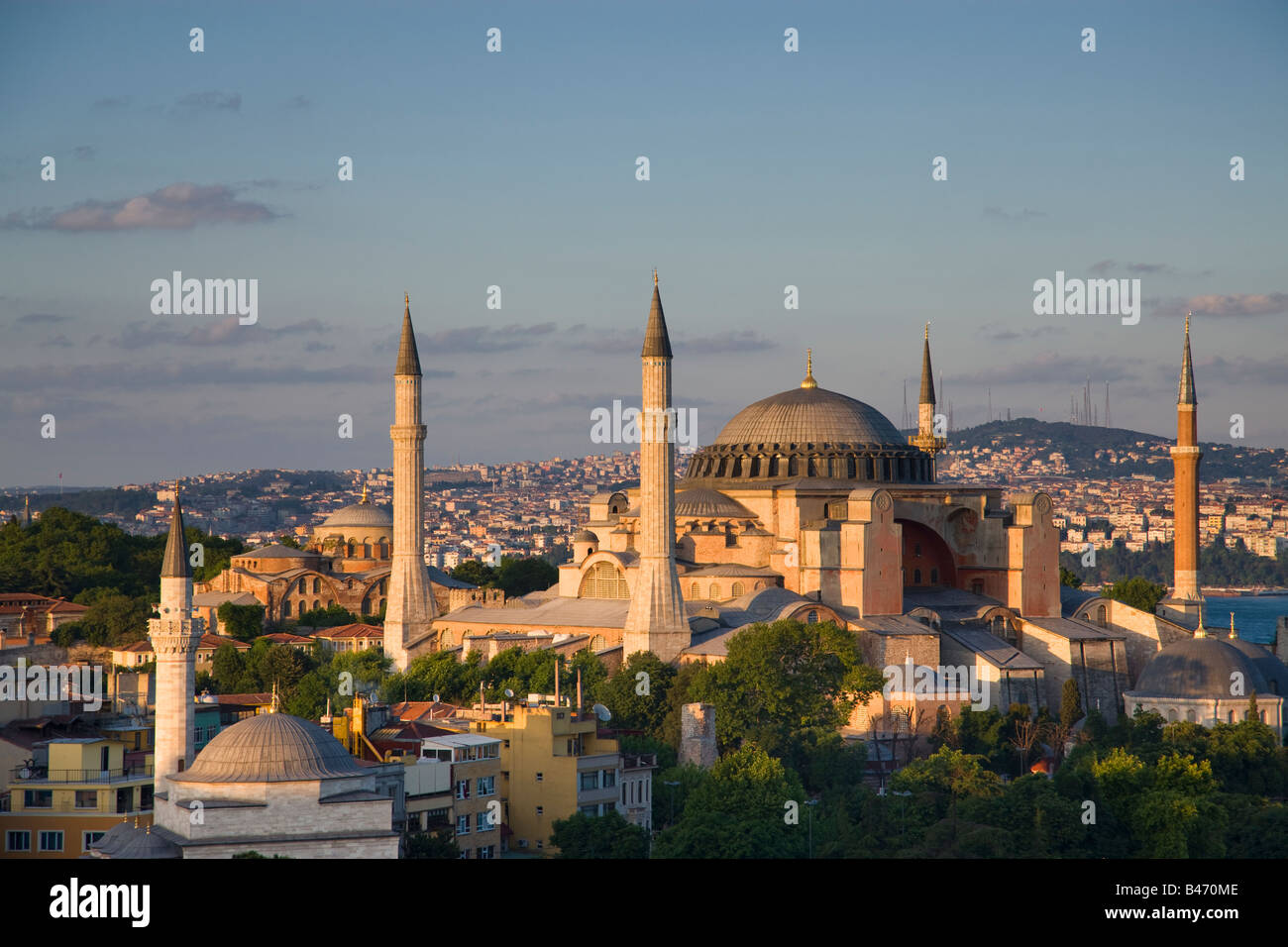 Turquia Estambul elevada vista de la mezquita de Hagia Sofía. Foto de stock