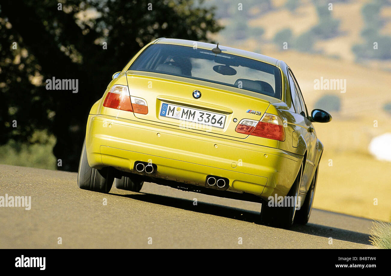 Coche, el BMW M3 coupe, modelo del año 2000-, conducción, roadster,  diagonal desde la espalda, vista trasera, country road, amarillo, ams  20/2002, se Fotografía de stock - Alamy