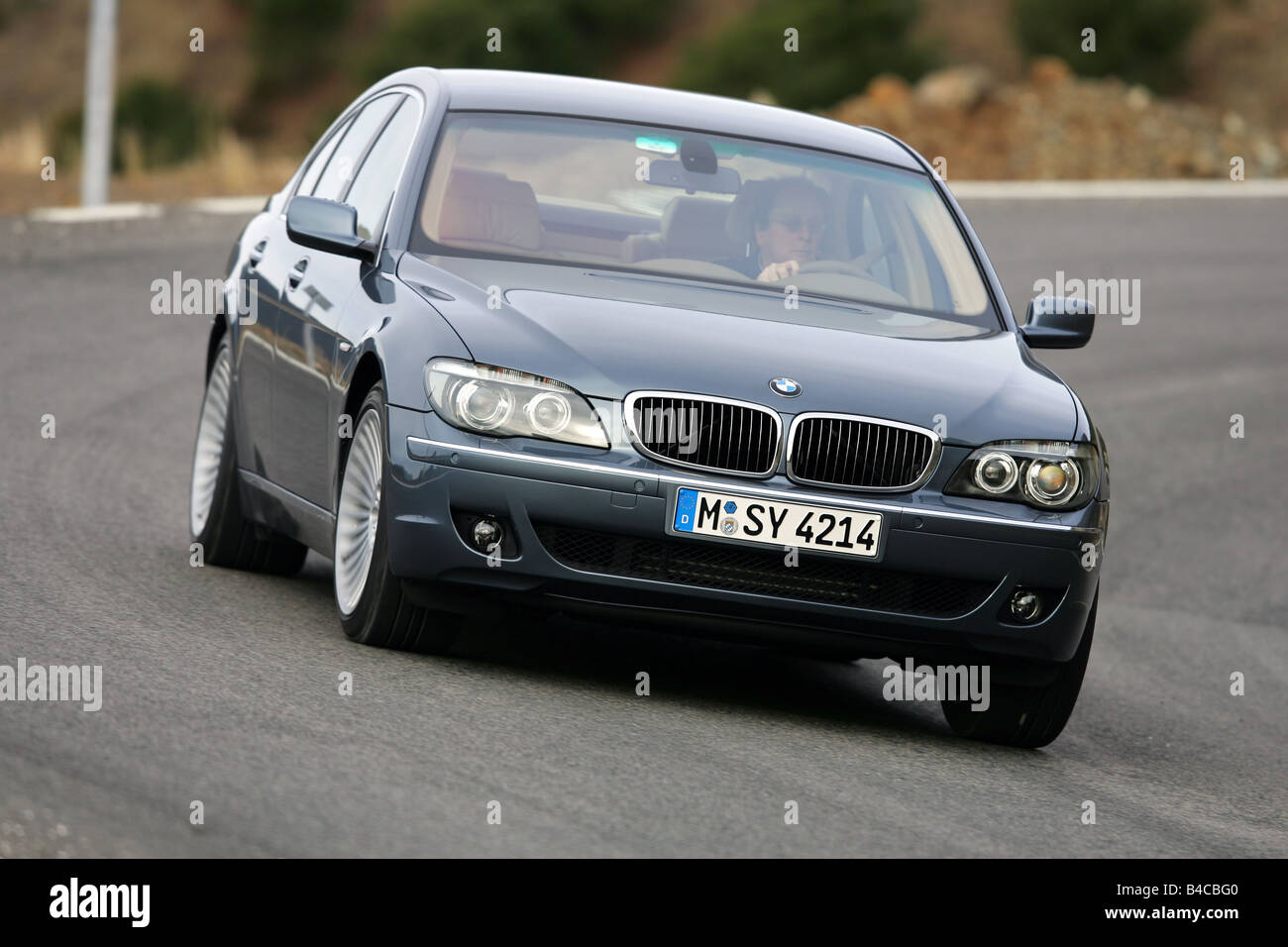 Бмв 750i 2005