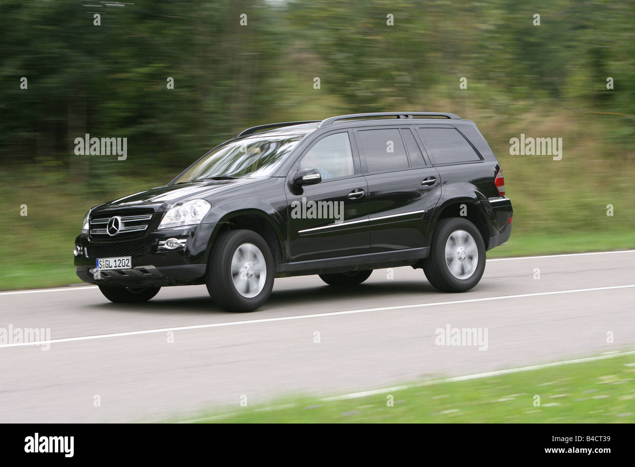 Mercedes gl 320 cdi fotografías e imágenes de alta resolución - Alamy