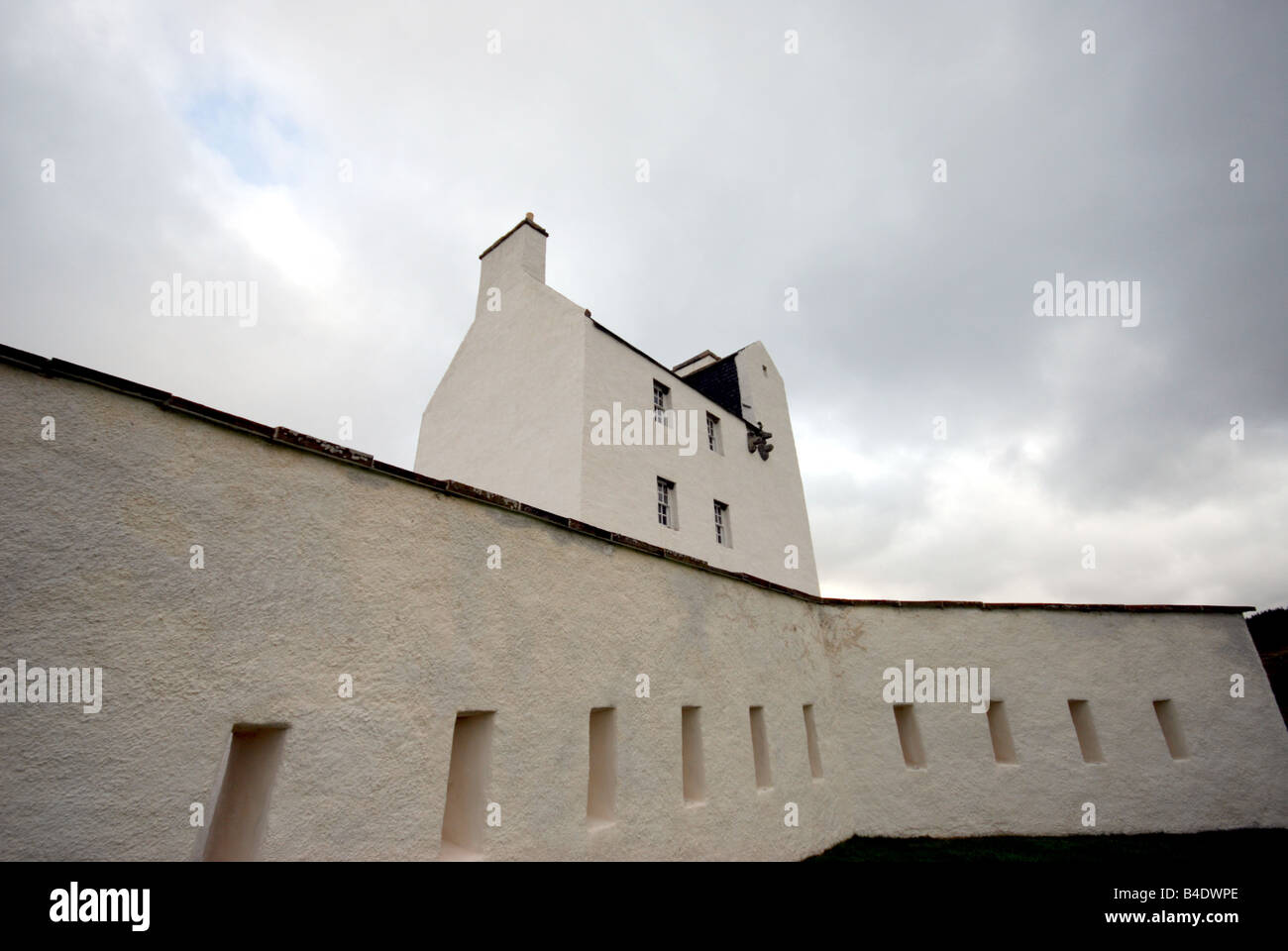 Vista general de Corgarff Castle Strathdon Aberdeenshire dentro del Parque Nacional de Cairngorms en Escocia Foto de stock