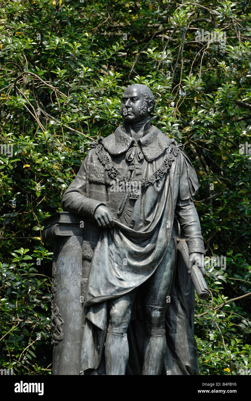 Estatua del Príncipe Eduardo, duque de Kent, el padre de la Reina Victoria, Londres Foto de stock