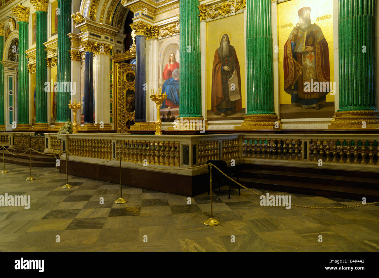 Interior de la Catedral de San Isaac, San Petersburgo, Rusia Foto de stock