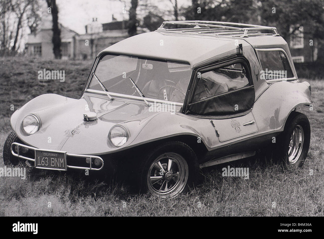 Diseño americano buggy Kyote II Cuerpo de fibra de vidrio de un coche  basado en un VW Beatle Costo del chasis al nuevo 1 100 kit de carrocería de  fibra de vidrio