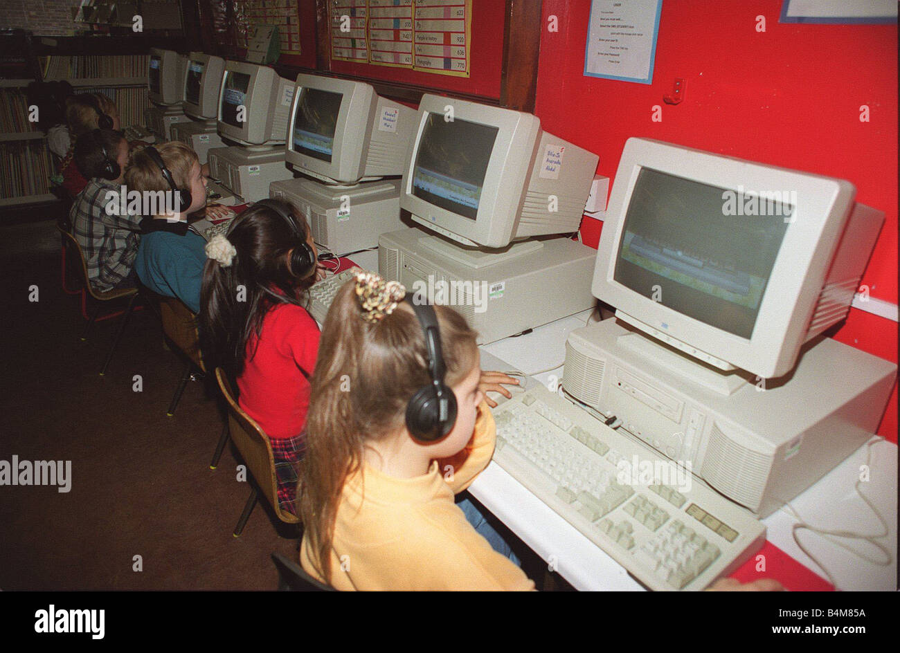 1996 Computer Class Computer Computadora De 1996 Fotos e Imágenes de stock - Alamy